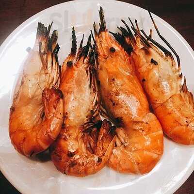 Triple Two Restaurant & Bar