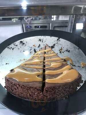 About White Cafe & Bistro