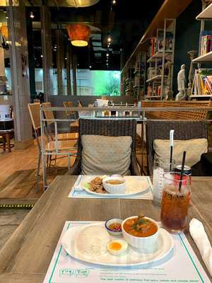 ร้านอาหาร ยำแอนด์ตำ