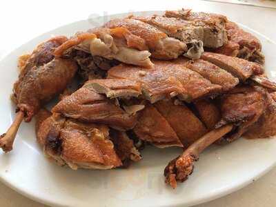 ร้านอาหาร บ้านรับรอง