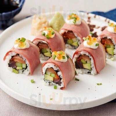 On The Table Tokyo Cafe