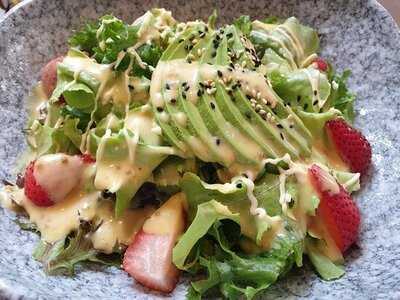 On The Table Tokyo Cafe