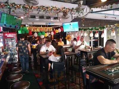 Down Under Bar & Grill