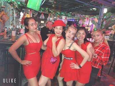 Down Under Bar & Grill