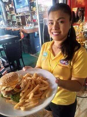 Down Under Bar & Grill