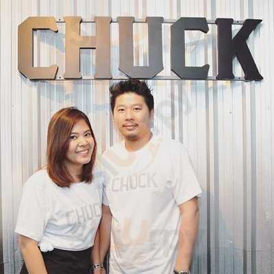 Chuck Bar