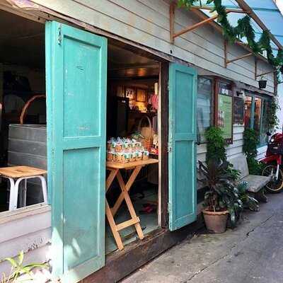 Thanusingha Bakery House