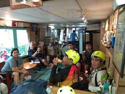 Thanusingha Bakery House