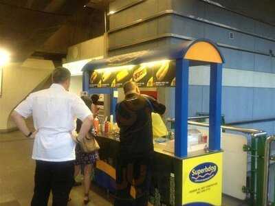 ซูเพิร์บด๊อก