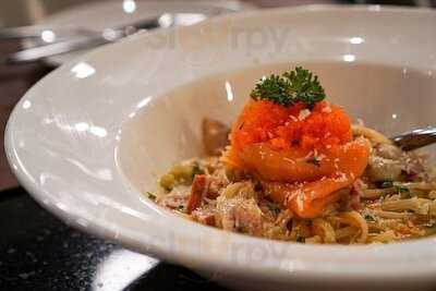 โฟลว์ เรสเตอรองท์แอนด์บาร์