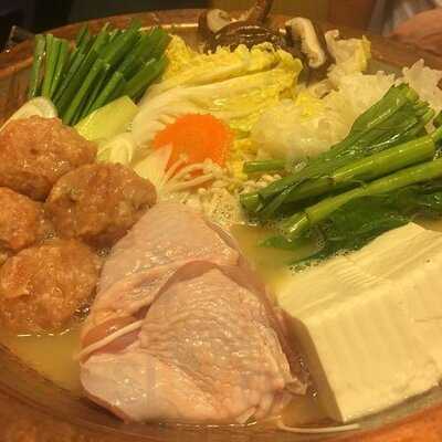 Torihada Surawong 鳥波多