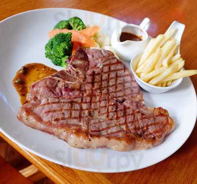 The M Pub Beers N' Beers