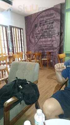 กลอเรีย จีนส์ คอฟฟี่ส์