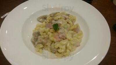 กลอเรีย จีนส์ คอฟฟี่ส์