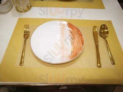 Naraya Tea Room - Iconsiam