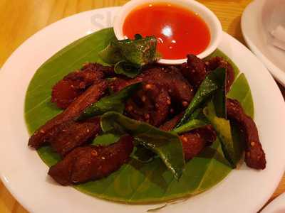 ส้มตำเด้อ สาขาทองหล่อ