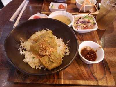 ร้านอาหารเวียดนาม เฝอ