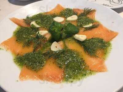 Greyhound Cafe (the Promenade)