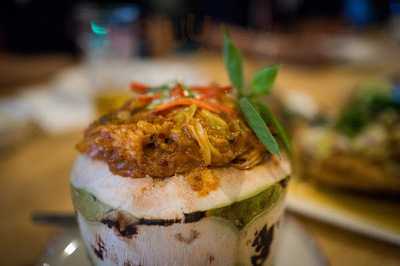 ร้านอาหารสวนสิริน