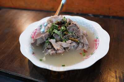 เล้งไก่ไข่ตีน