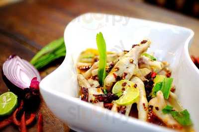 เล้งไก่ไข่ตีน