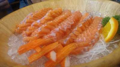 ร้านอาหารญี่ปุ่น ซาคาเอะซูชิ