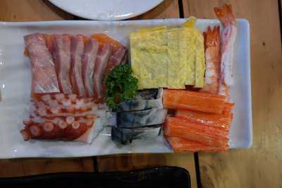 ร้านอาหารญี่ปุ่น ซาคาเอะซูชิ