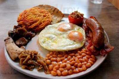 เลซี่ กู๊ซ