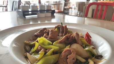 ภัตตาคาร มโนราทอง