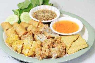 เย็นตาโฟคอนแวนต์