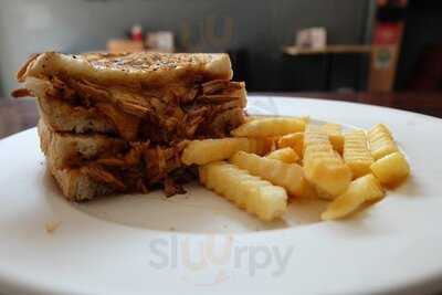 ร็อคกี้ รูสเตอร์ คาเฟ่