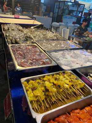 แฟมิลี่ หมูกระทะ สาขาเพชรบุรีตัดใหม่