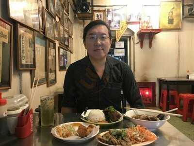 ร้านอาหาร ส รุ่งโรจน์