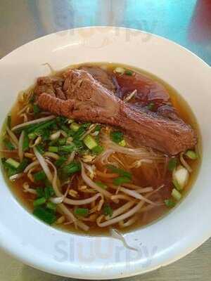 ร้านอาหาร ส รุ่งโรจน์