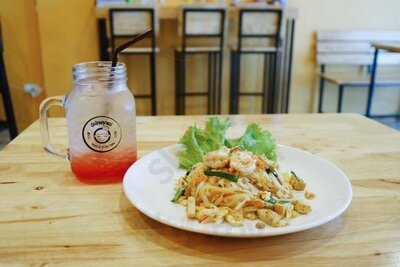 ผัดไทยคุณแม่