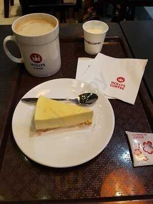 ฮอลลีสคอฟฟี่ สาขา เดอะ สตรีท รัชดาฯ