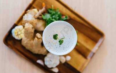 Genius Bar Bkk - Bone Broth Cafe