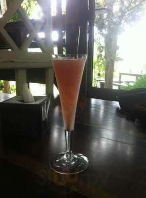 ร้านอาหาร ข้าวสามสี