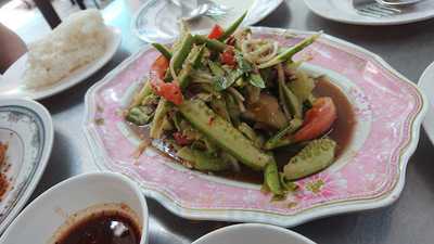 Gai Tod Jae Gee (polo Chicken)