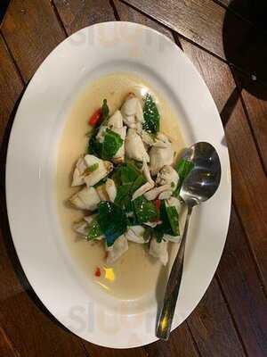 ชาวเลซีฟู้ดส์​ สาขา​ มาบุญ​ครอง​