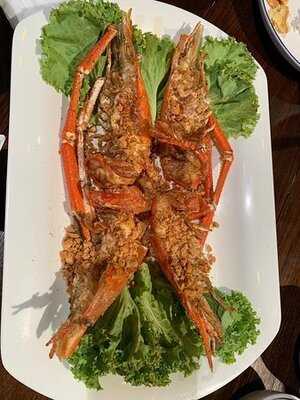 ชาวเลซีฟู้ดส์​ สาขา​ มาบุญ​ครอง​