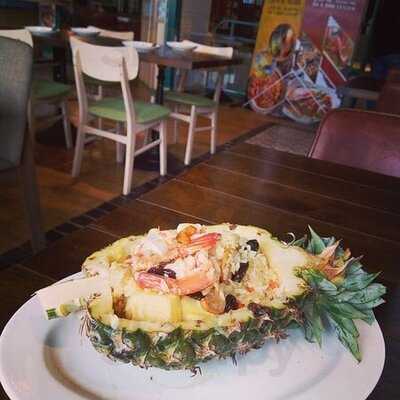 ชาวเลซีฟู้ดส์​ สาขา​ มาบุญ​ครอง​