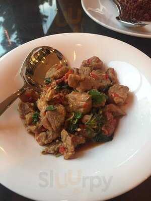 เลอ อินถวา