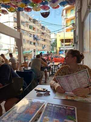 ร้านต้มยำกุ้ง ถนนข้าวสาร