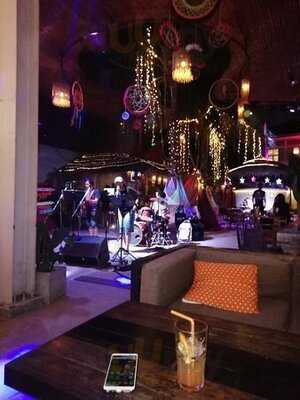 ร้านต้มยำกุ้ง ถนนข้าวสาร