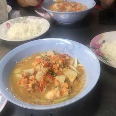 ร้านต้มยำกุ้ง ถนนข้าวสาร