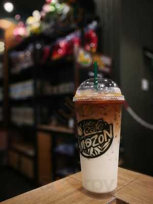 ร้านกาแฟ Starbucksริมหาดพัทยากลาง 13/2