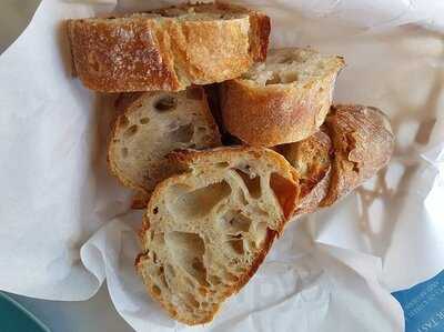 Issaya La Patisserie