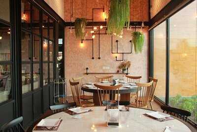 ร้านอาหารเดอะเยอรมันตะวันแดง สาขาอ่างศิลา