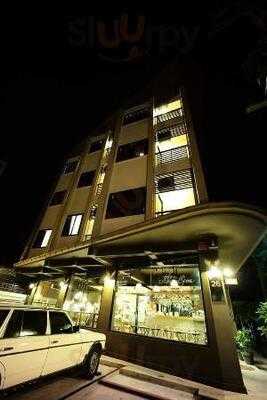 26 เบด แอน คอฟฟี่